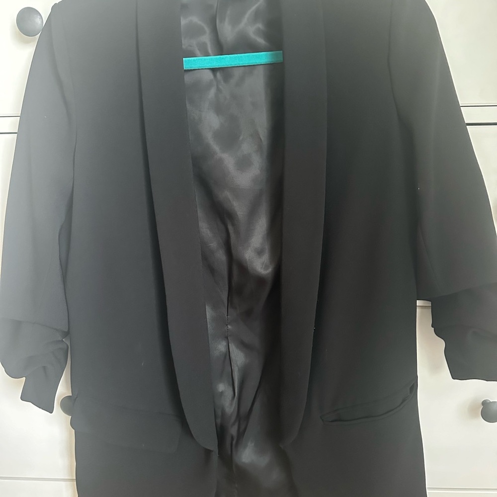 Black blazer - Picture 4 of 7